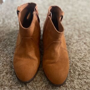 Old Navy Size 1 Girls Booties 🩷